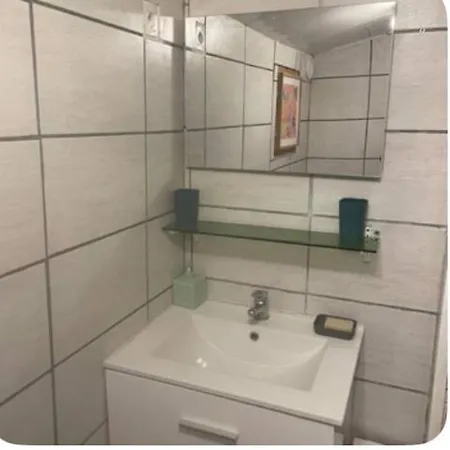 La Fleurs De Apartment Briatexte